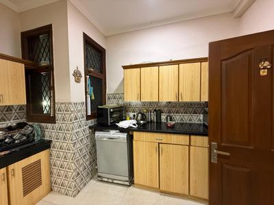 Kitchen Image of 2500 Sq.ft 4 BHK Villa for rent in Greenwood City Floors, Sector 45 Gurgaon for Rs. 90000