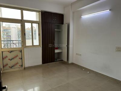 Bedroom Image of 1275 Sq.ft 2.5 BHK Apartment / Flat for rent in Gardenia Square, Crossings Republik Ghaziabad for Rs. 20000