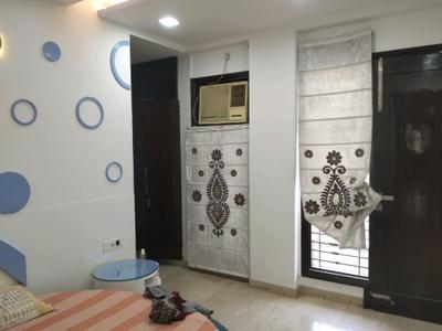Bedroom Image of 1700 Sq.ft 3 BHK Builder Floor for rent in Pitampura New Delhi for Rs. 60000