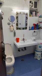 Image of 1000 Sq.ft 2 BHK Apartment / Flat for sale in Kallol Apartments, Patparganj, New Delhi for Rs. 20000000