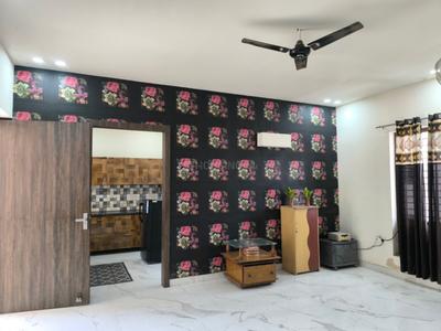 Bedroom Image of 1500 Sq.ft 1 BHK Builder Floor for rent in Sector 9 Faridabad for Rs. 22000