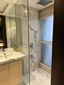 Bathroom Image of 991 Sq.ft 2 BHK Apartment / Flat for sale in RNA NG Eclat, Andheri West Mumbai for Rs. 35000000