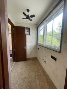 Bedroom Image of 1800 Sq.ft 3 BHK Builder Floor for sale in Patel Nagar New Delhi for Rs. 38500000