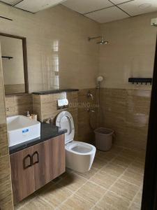 Bathroom Image of 2800 Sq.ft 3.5 BHK Apartment / Flat for rent in Ozone The Metrozone, Anna Nagar West Chennai for Rs. 140000