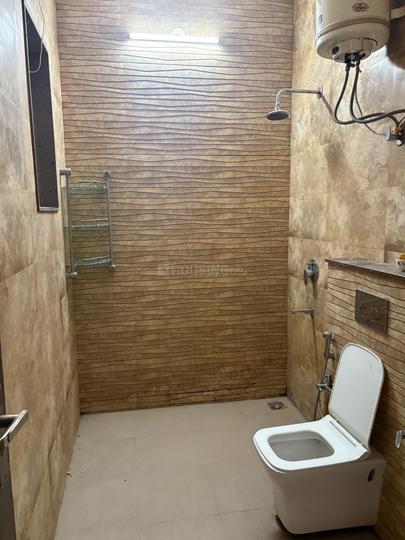 Wazirabad, Sector 52 Bathroom 1