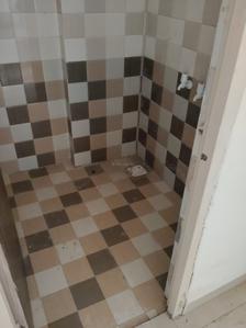 Bathroom Image of 480 Sq.ft 1 BHK Apartment / Flat for rent in Budhaniya Indore for Rs. 5500