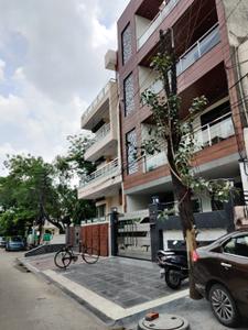 Image of 9035 Sq.ft 5 BHK Independent House for sale in Sector 72, Noida for Rs. 70000000