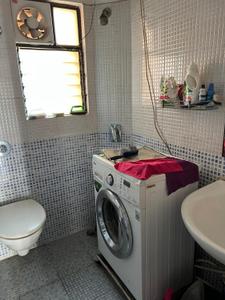 Bathroom Image of 1511 Sq.ft 3 BHK Apartment / Flat for sale in Fort Oasis, Ballygunge Kolkata for Rs. 21000000