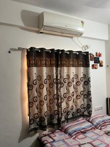 Bedroom Image of 1100 Sq.ft 2 BHK Apartment / Flat for sale in Everest Icon, Bhayli Vadodara for Rs. 3299000