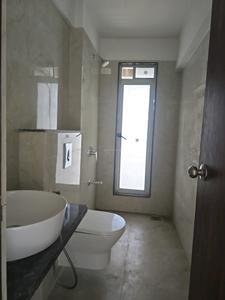 Common Bathroom Two Image of 2050 Sq.ft 3 BHK Apartment / Flat for sale in Khar West Mumbai for Rs. 107500000