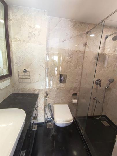 Atur Apartment Bathroom 1