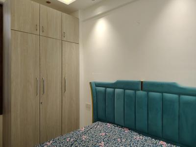 Bedroom Image of 1350 Sq.ft 3 BHK Builder Floor for sale in Shalimar Garden Ghaziabad for Rs. 8500000