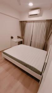 Bedroom Image of 770 Sq.ft 2 BHK Apartment / Flat for rent in Piramal Aranya, Byculla Mumbai for Rs. 165000
