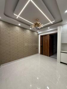 Hall Image of 1050 Sq.ft 2 BHK Apartment / Flat for sale in Sector 76 Noida for Rs. 5000000