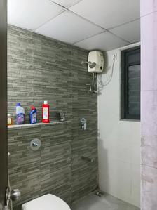 Common Bathroom Image of 600 Sq.ft 1.5 BHK Apartment / Flat for sale in Lodha Lakeshore Greens by Lodha Group, Palava Phase 2 Thane for Rs. 3900000
