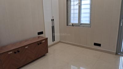 Bedroom Image of 1250 Sq.ft 3 BHK Apartment / Flat for sale in Vikaspuri New Delhi for Rs. 23100000