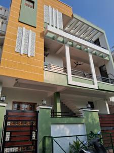 Image of 2152 Sq.ft 2 BHK Builder Floor for rent in Gomti Nagar, Lucknow for Rs. 18000