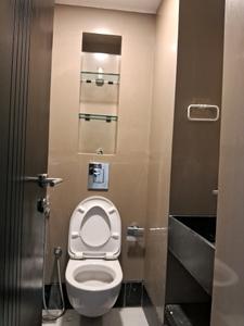 Common Bathroom Image of 1350 Sq.ft 2.5 BHK Apartment / Flat for sale in Lodha Dioro, Sion Mumbai for Rs. 39800000