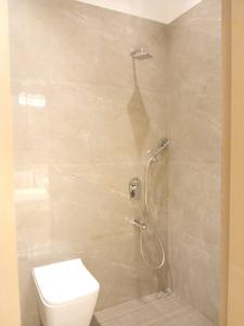Bathroom Image of 850 Sq.ft 2 BHK Apartment / Flat for sale in Vashi Navi Mumbai for Rs. 23000000
