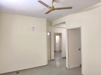 Living Room Image of 1100 Sq.ft 3 BHK Apartment / Flat for rent in Pyramid Infinity, Sector 70 Gurgaon for Rs. 20000