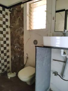 Common Bathroom Image of 850 Sq.ft 2 BHK Apartment / Flat for sale in Thane West Thane for Rs. 8500000