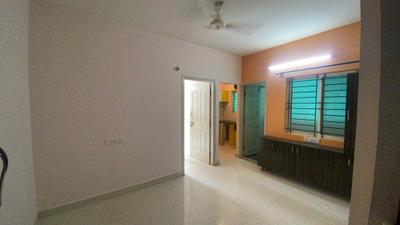 Living Room Image of 500 Sq.ft 1 BHK Apartment / Flat for rent in Munnekollal Bengaluru for Rs. 25000