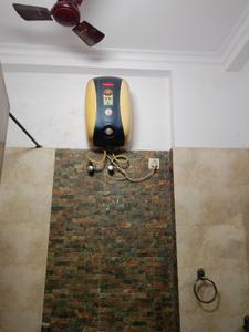 Bathroom Image of 1400 Sq.ft 5 BHK Independent House for sale in Sector 15 Noida for Rs. 40000000