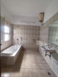 Image of 4000 Sq.ft 4 BHK Villa for rent in Vasudeva Lalitha Bloomfield, Khaja Guda, Hyderabad for Rs. 100000