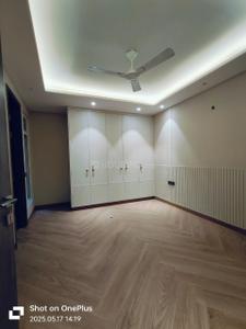 Bedroom Image of 2700 Sq.ft 4 BHK Builder Floor for sale in Saket New Delhi for Rs. 70000000