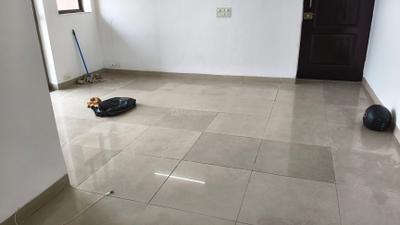 Living Room Image of 995 Sq.ft 2 BHK Apartment / Flat for sale in Unitech Uniworld Gardens 2, Sector 47 Gurgaon for Rs. 13600000