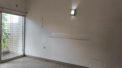Bedroom Image of 1742 Sq.ft 3 BHK Villa for rent in Paramount Golfforeste Villas, Surajpur Greater Noida for Rs. 22000