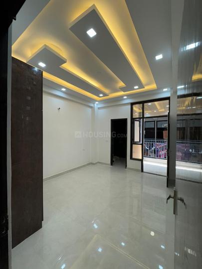 Kingson Green Villa 2 Main Image 1