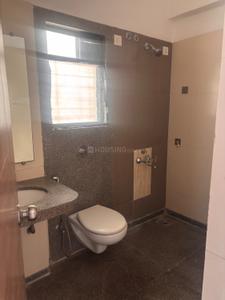 Bathroom Image of 1148 Sq.ft 2 BHK Apartment / Flat for sale in Kalpataru Harmony, Wakad Pune for Rs. 10900000