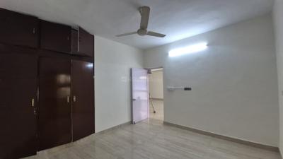 Bedroom Image of 1700 Sq.ft 3 BHK Apartment / Flat for rent in DDA Sector Pocket B C, Vasant Kunj New Delhi for Rs. 75000