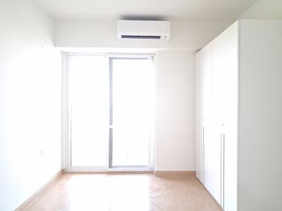 Bedroom Image of 1732 Sq.ft 2 BHK Apartment / Flat for sale in DLF One Midtown, Karampura New Delhi for Rs. 43500000