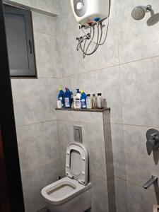 Image of 1400 Sq.ft 3 BHK Apartment / Flat for rent in Manikonda, Hyderabad for Rs. 60000