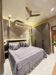 Bedroom Image of 645 Sq.ft 1 RK Apartment / Flat for sale in Hare Krishna Resort And Suites, Sunrakh Bangar Vrindavan for Rs. 4500000