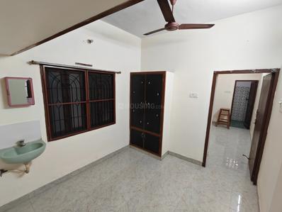 Living Room Image of 1300 Sq.ft 3 BHK Independent House for rent in Valasaravakkam Chennai for Rs. 35000