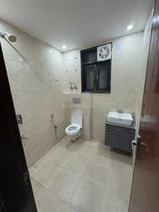 Bathroom Image of 2200 Sq.ft 3 BHK Builder Floor for rent in Capital Apartments, Manglapuri New Delhi for Rs. 35000