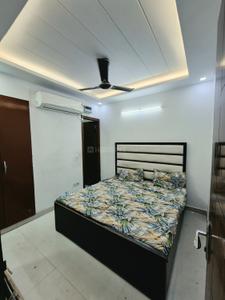 Bedroom Image of 1200 Sq.ft 2 BHK Builder Floor for rent in Ramesh Nagar New Delhi for Rs. 32000