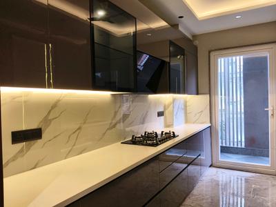 Kitchen Image of 2000 Sq.ft 3 BHK Builder Floor for sale in Sector 57 Gurgaon for Rs. 28500000