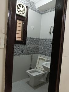 Bathroom Image of 720 Sq.ft 2 BHK Apartment / Flat for rent in Sector 19 Dwarka New Delhi for Rs. 20000