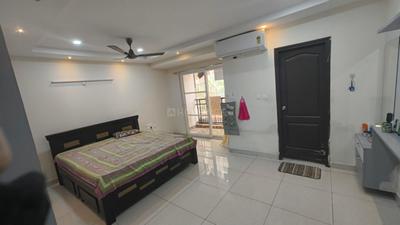 Celebrity Towers Bedroom 1