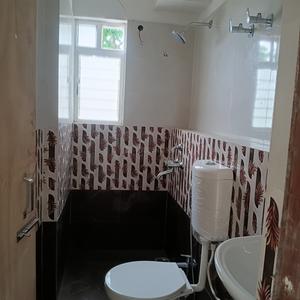 Bathroom Image of 1142 Sq.ft 3 BHK Apartment / Flat for sale in Gurukul Heights, New Town Kolkata for Rs. 10400000