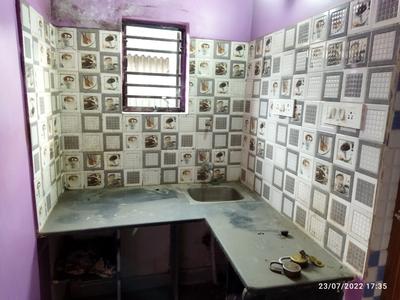 Kitchen Image of 410 Sq.ft 1 BHK Builder Floor for rent in Bagmari Kolkata for Rs. 10000