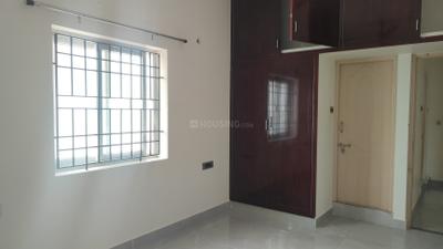 Bedroom Image of 1200 Sq.ft 2 BHK Apartment / Flat for rent in Kottivakkam Chennai for Rs. 35000