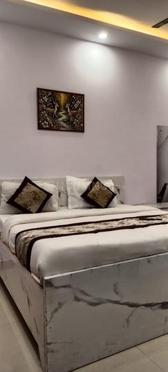 Block C, Defence Colony Bedroom 1