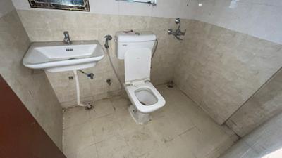 Image of 980 Sq.ft 3 BHK Apartment / Flat for rent in ROF Amaltas, Sector 92, Gurgaon for Rs. 19000