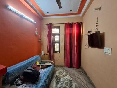 Bedroom Image of 600 Sq.ft 2 BHK Builder Floor for rent in Sector 46 Gurgaon for Rs. 30000