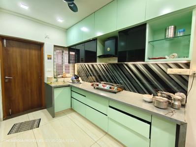 Kitchen Image of 2500 Sq.ft 5 BHK Apartment / Flat for sale in Darshanam Club Life, Undera Vadodara for Rs. 25000000